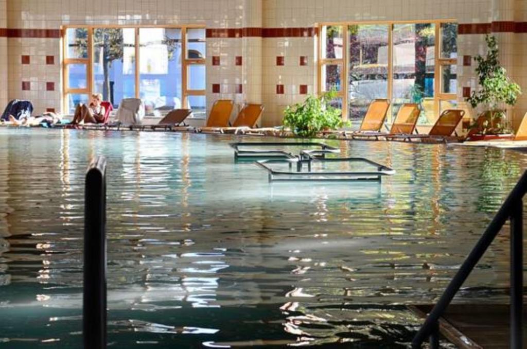 Oazis Apartman Harkány Buitenkant foto